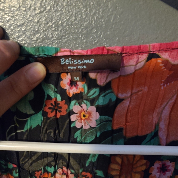 Bellisimo New York Floral top - Picture 3 of 3